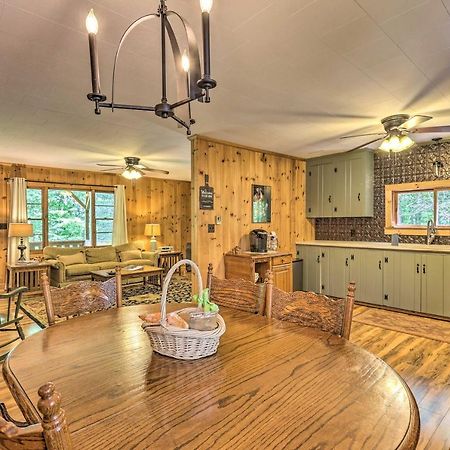 Peaceful Roaring Gap Retreat With Fire Pit And Patio! Βίλα Εξωτερικό φωτογραφία