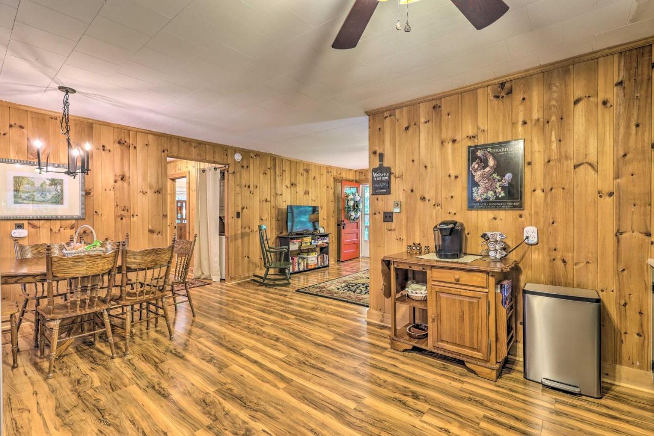 Peaceful Roaring Gap Retreat With Fire Pit And Patio! Βίλα Εξωτερικό φωτογραφία