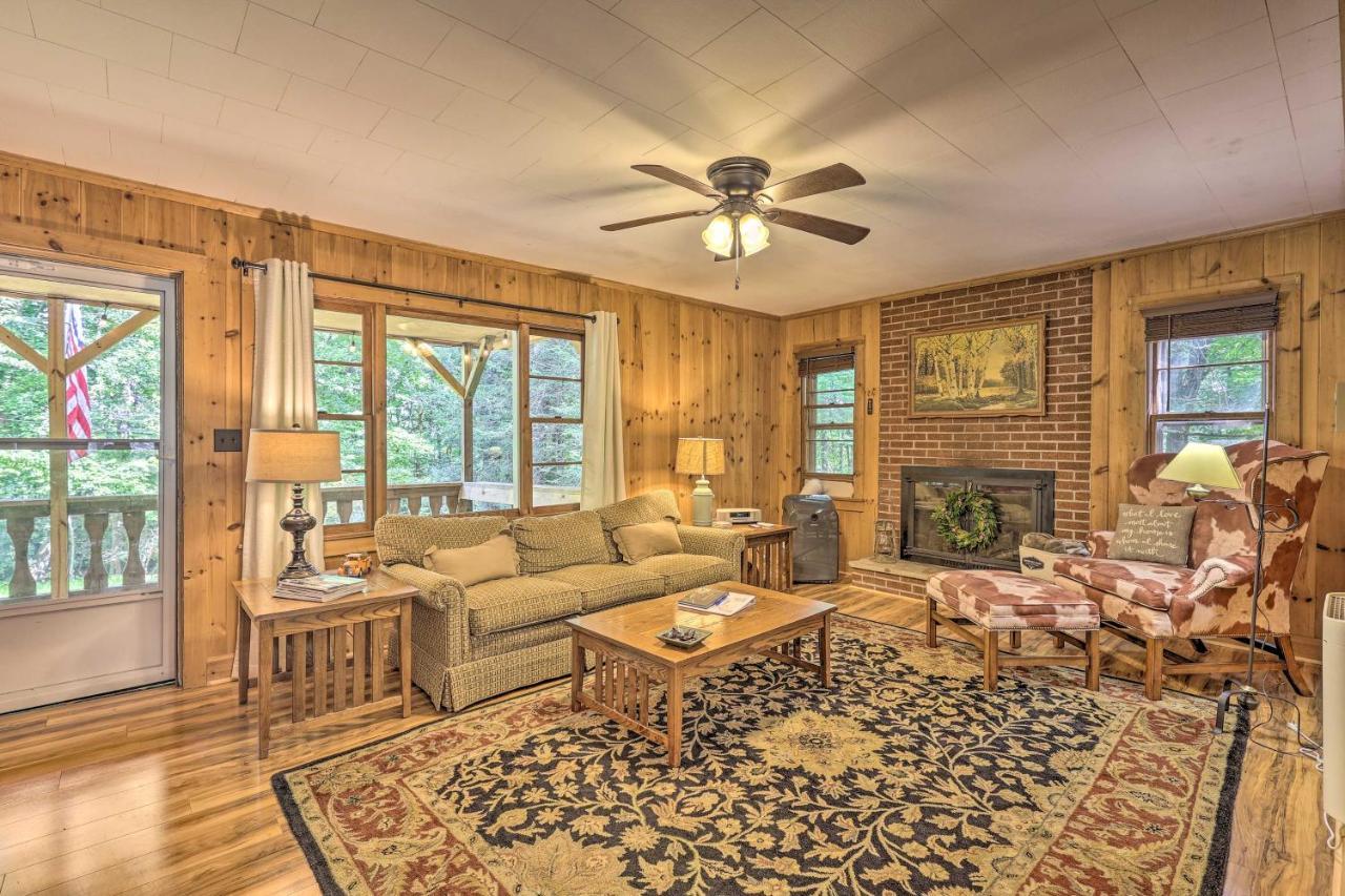 Peaceful Roaring Gap Retreat With Fire Pit And Patio! Βίλα Εξωτερικό φωτογραφία