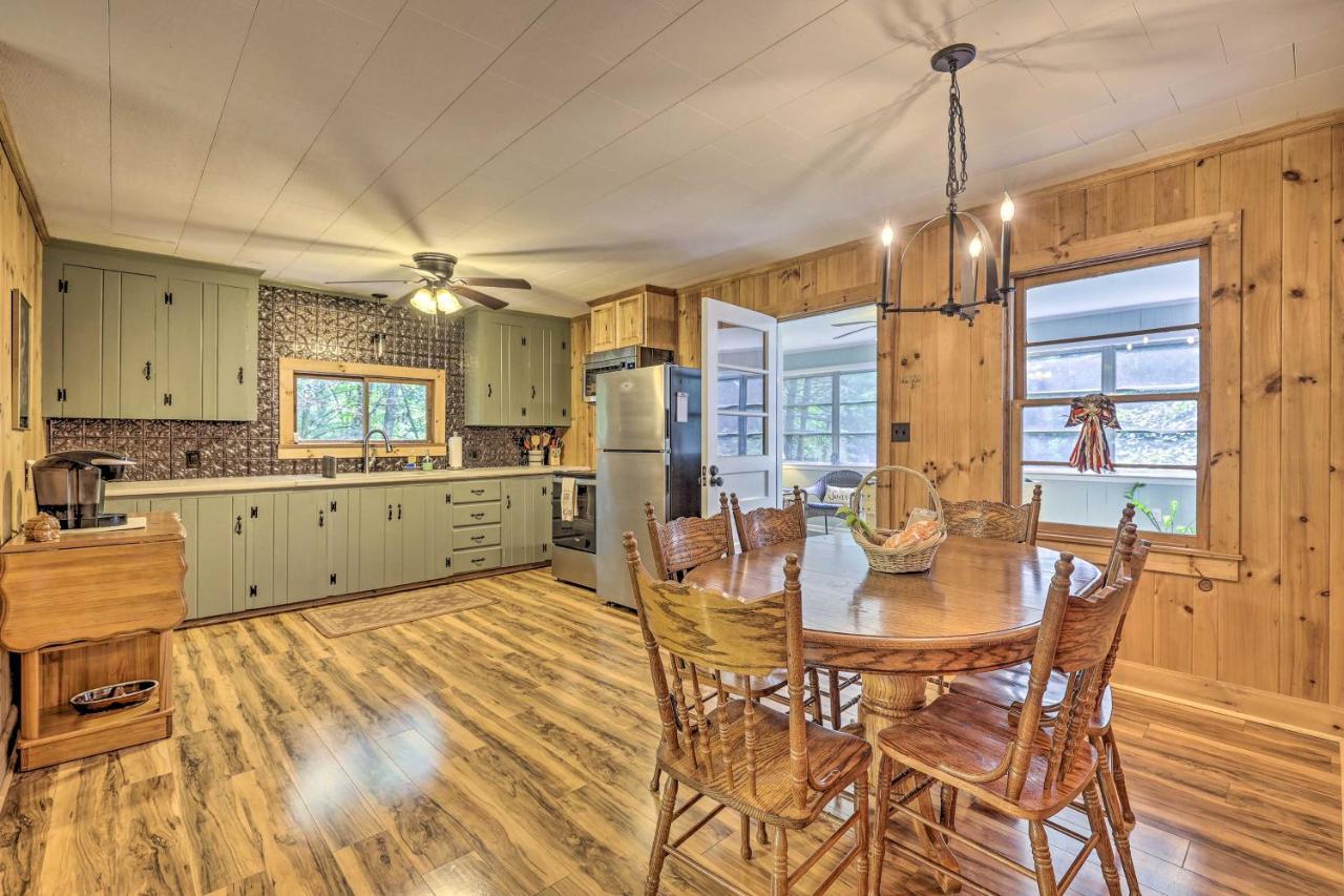 Peaceful Roaring Gap Retreat With Fire Pit And Patio! Βίλα Εξωτερικό φωτογραφία