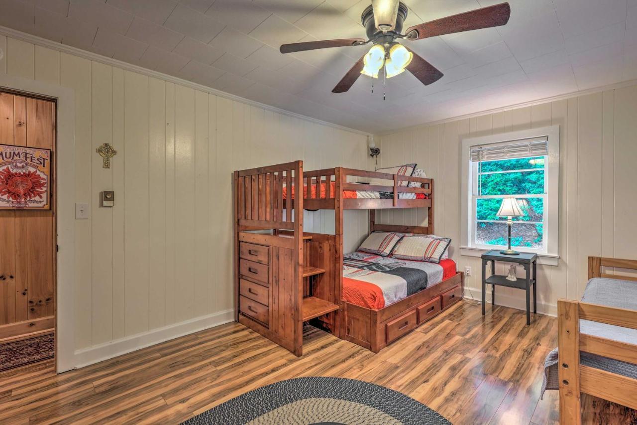 Peaceful Roaring Gap Retreat With Fire Pit And Patio! Βίλα Εξωτερικό φωτογραφία