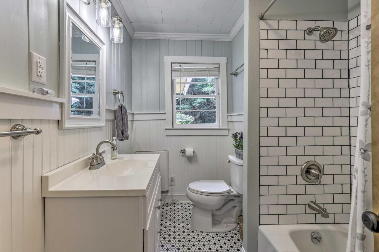 Peaceful Roaring Gap Retreat With Fire Pit And Patio! Βίλα Εξωτερικό φωτογραφία